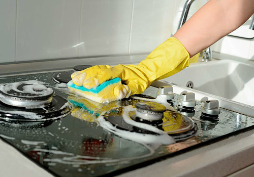 What does a kitchen deep clean consist of?